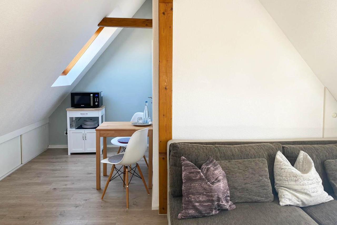 Gemütliche 2 Zimmerwohnung mit TV und WLAN Wendlingen am Neckar Exterior foto